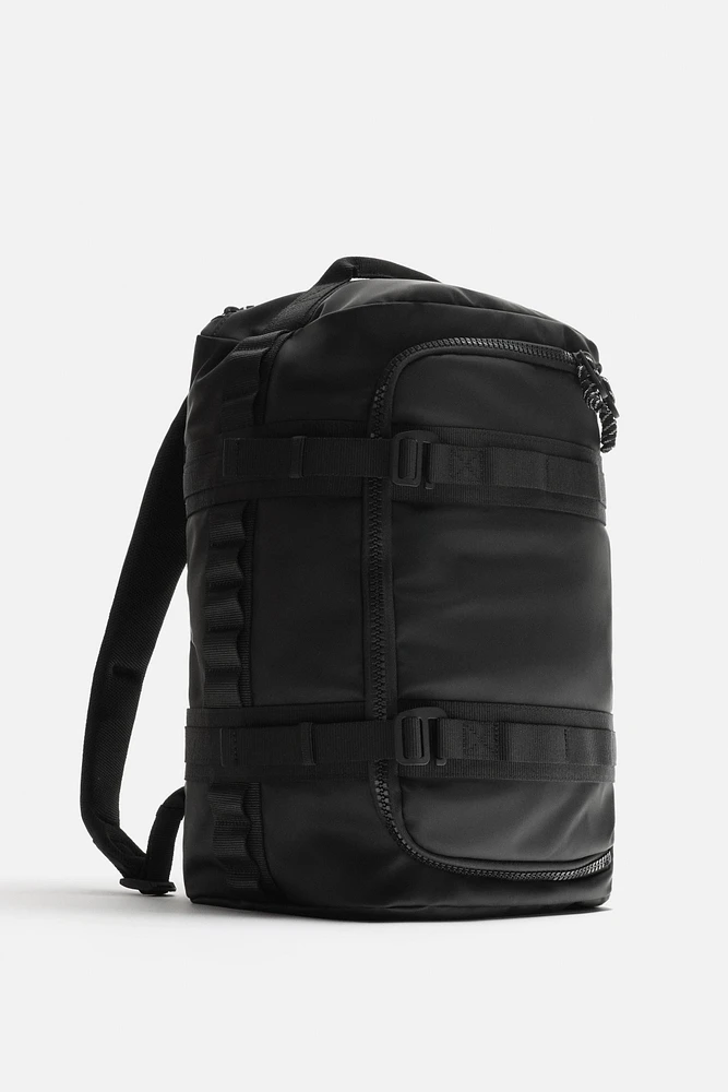 TRAVEL BACKPACK