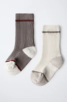 LOT DE DEUX PAIRES CHAUSSETTES