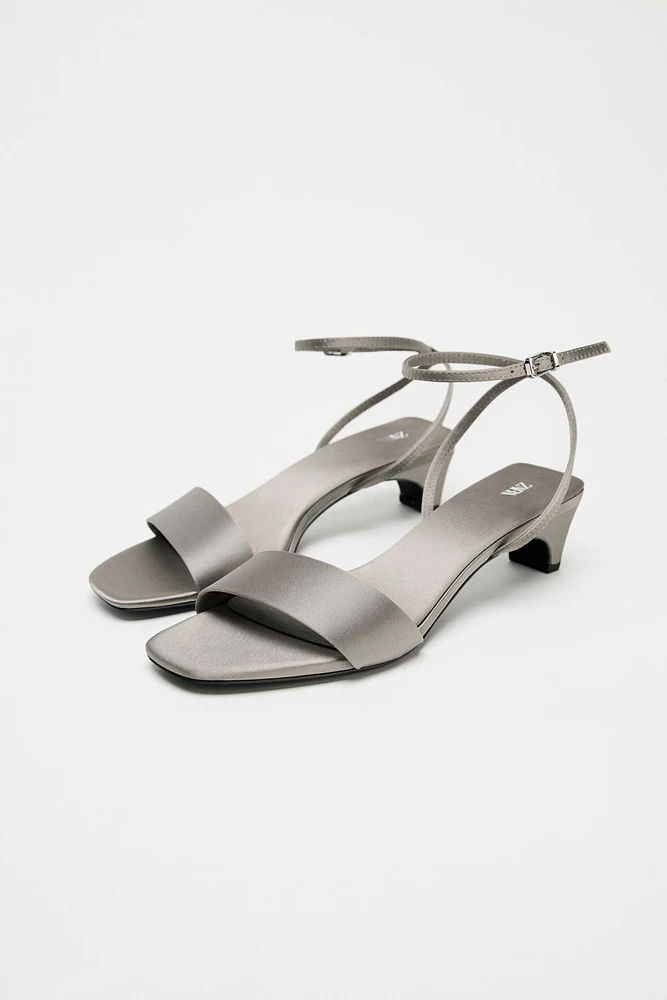 SATIN EFFECT SANDALS