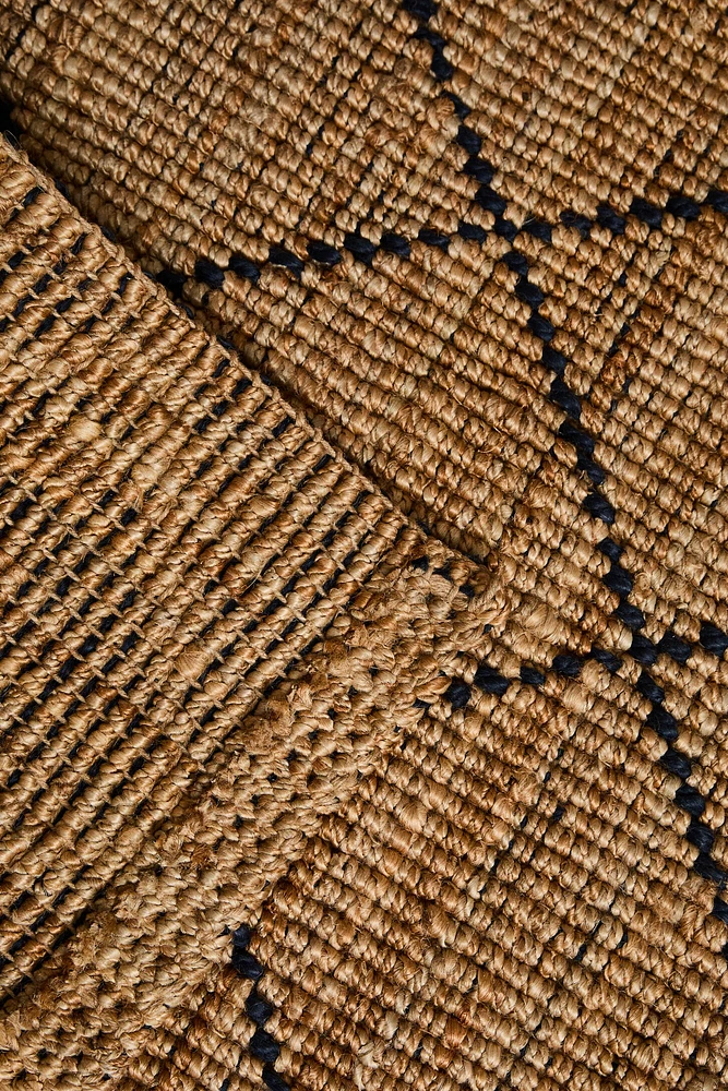 DIAMOND PRINT AREA RUG