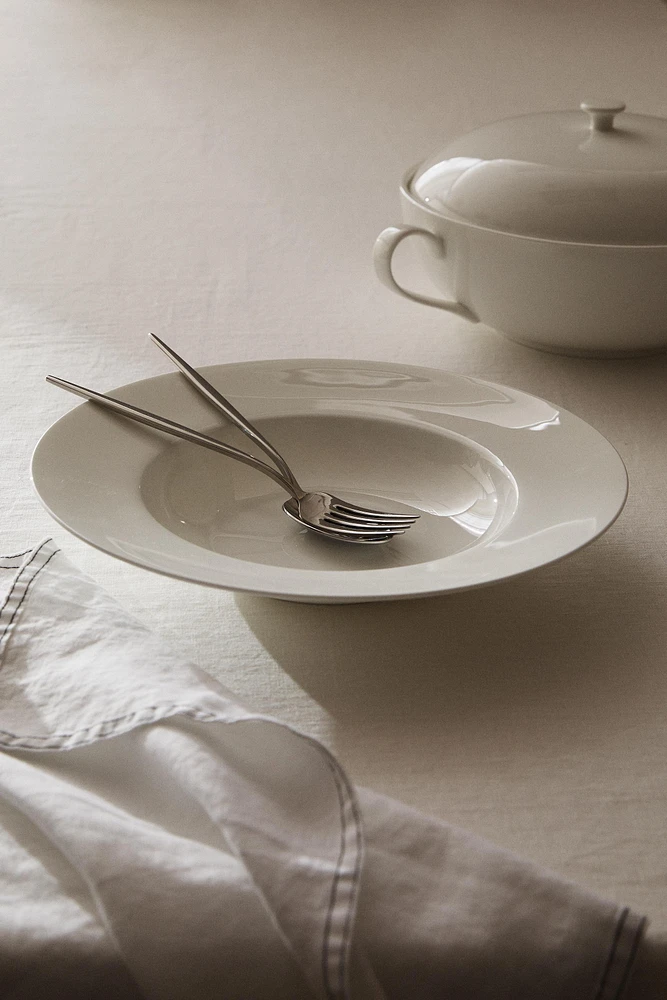BONE CHINA PASTA PLATE