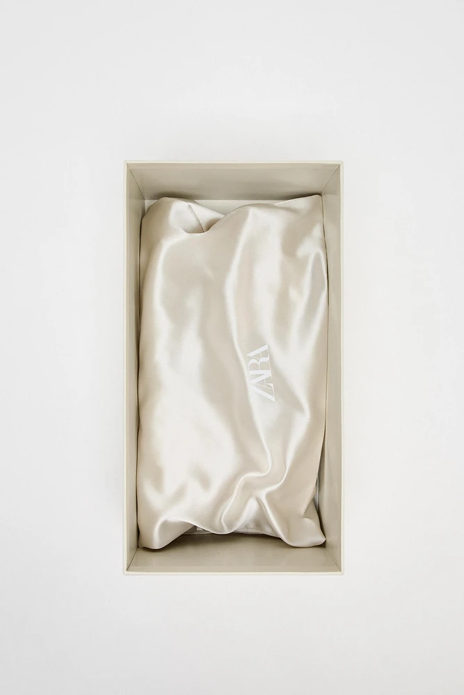 LIMITED EDITION SATIN EFFECT RUCHED BALLET FLATS