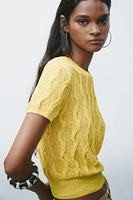 TEXTURED KNIT TOP