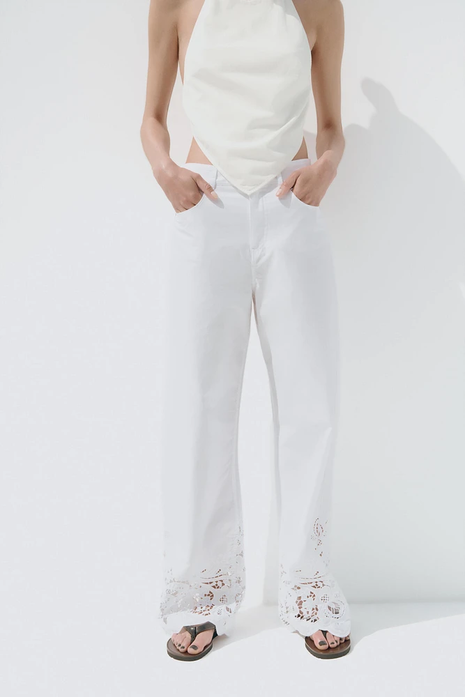 PANTALON DROIT BRODÉ