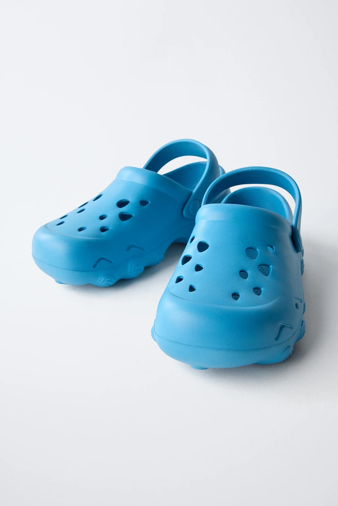 RUBBER CLOGS