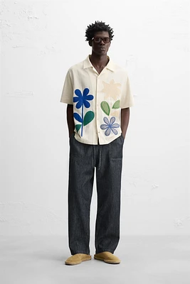 CHEMISE À PIÈCES CONTRASTANTES