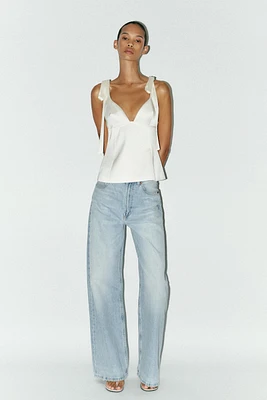 TOP SATINÉ LACETS