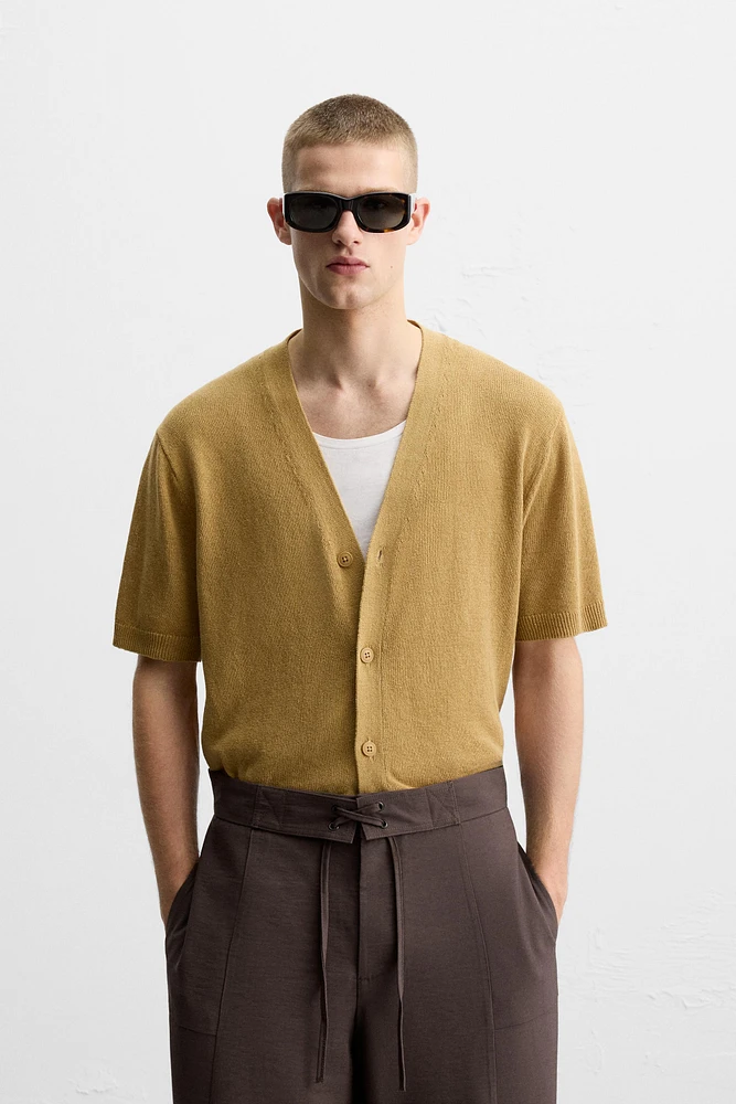 CARDIGAN MANCHES COURTES