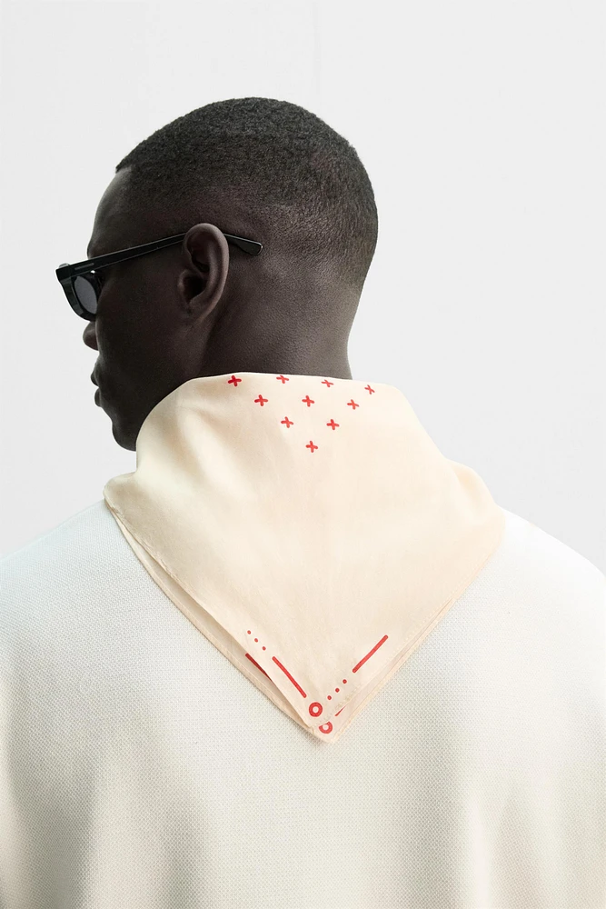 GEOMETRIC PRINT BANDANA