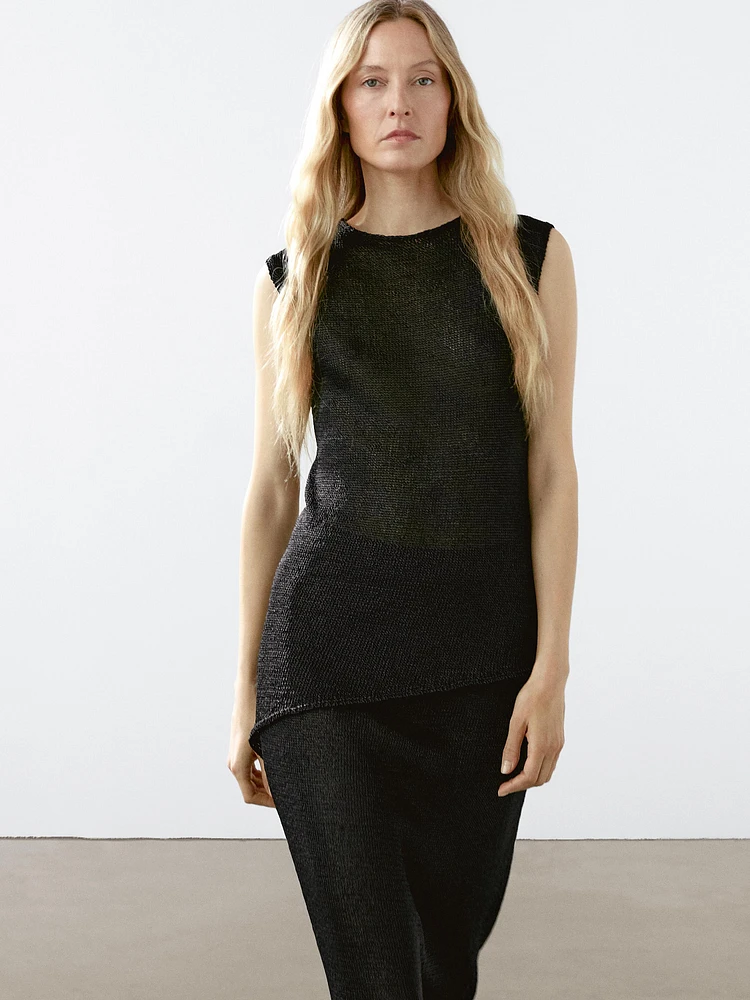 Top asymétrique en maille ajourée