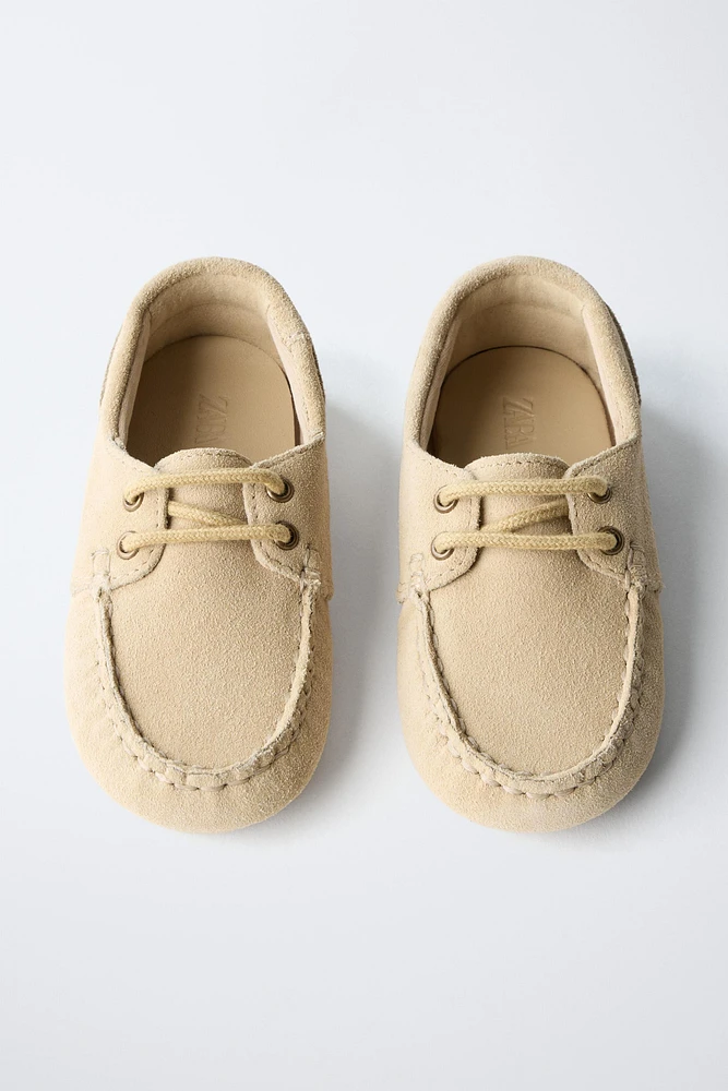 LEATHER LOAFERS