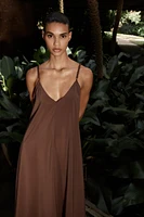 ROBE LONGUE À BRETELLES
