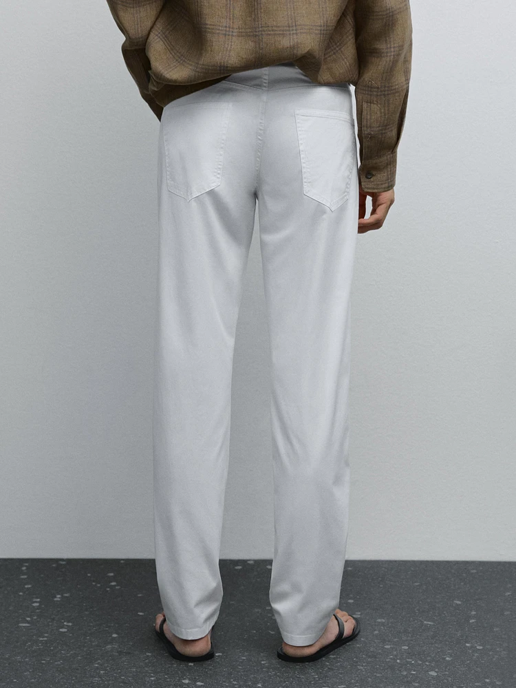 Faux jean slim texture légère