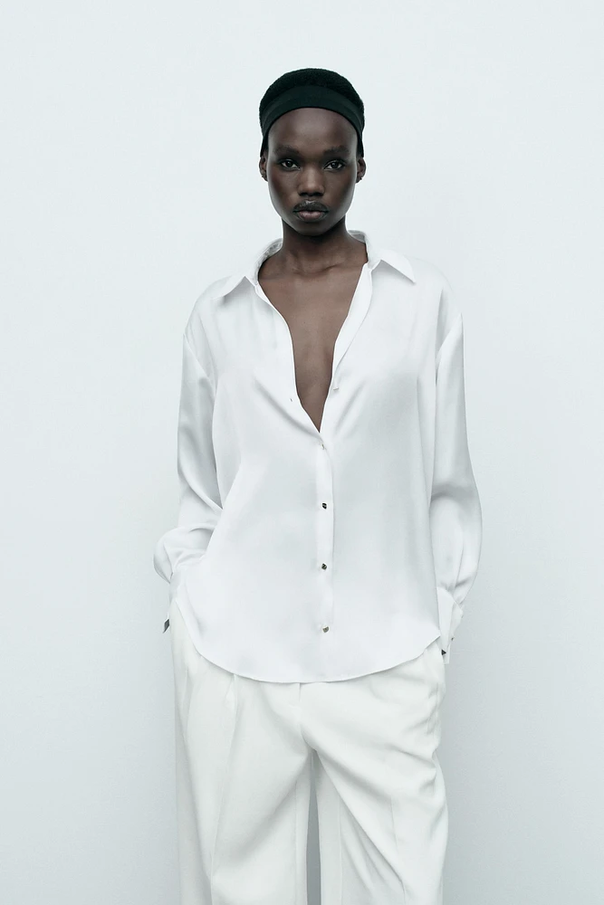 CHEMISE BASIQUE SATINÉE
