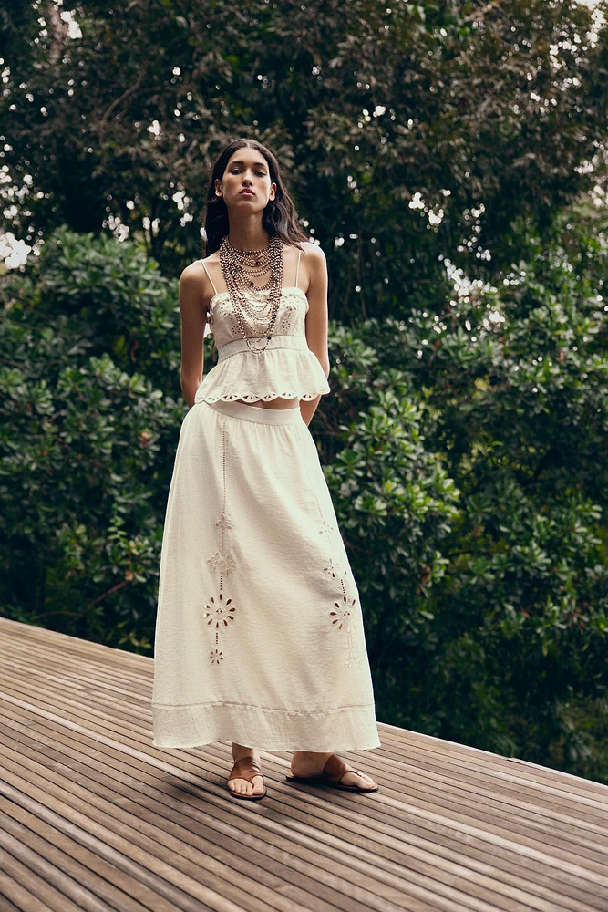 JUPE MIDI BRODERIES AJOURÉES