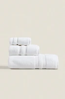 SERVIETTE DE BAIN EXTRA-DOUCE DOUBLE FRISE