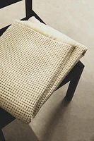WAFFLE-TEXTURE BLANKET