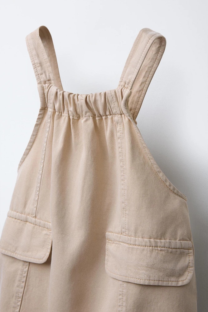 FLOWY PINAFORE DRESS