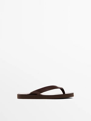 Sandales plates en cuir