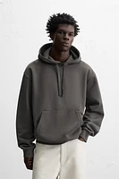 BASIC HOODIE SWEATSHIRT