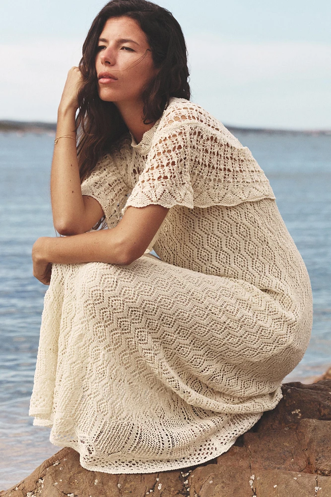 ROBE LONGUE EN MAILLE POINTELLE