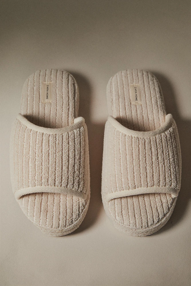 FLATFORM TERRYCLOTH SLIPPERS