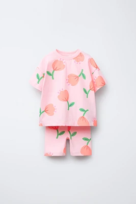PRINTED T-SHIRT AND BIKER LEGGINGS SET
