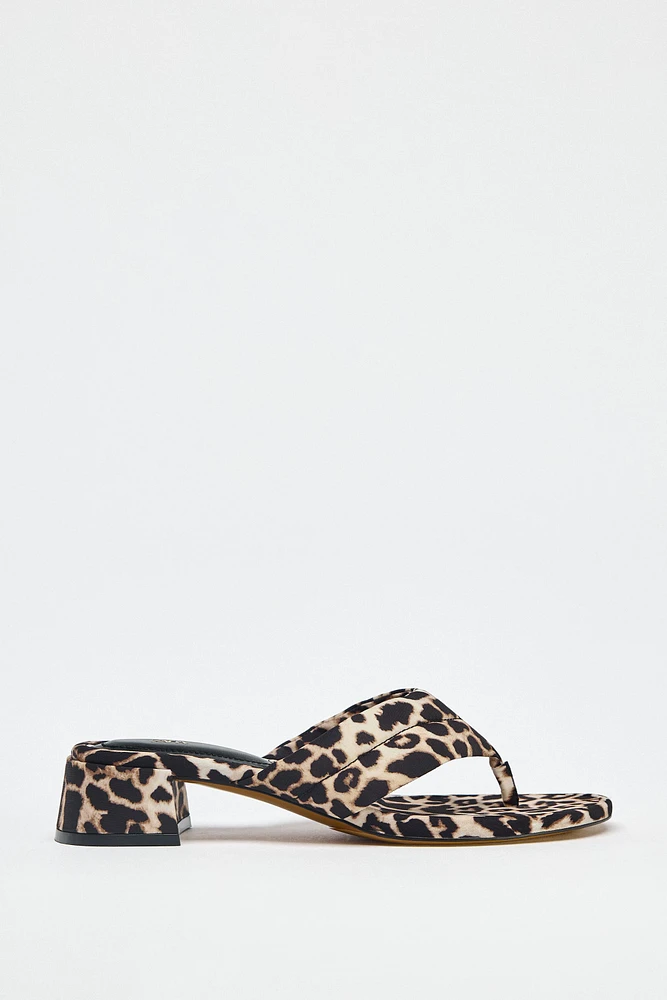 ANIMAL PRINT HEELED SANDALS