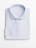 Slim fit 100% cotton shirt