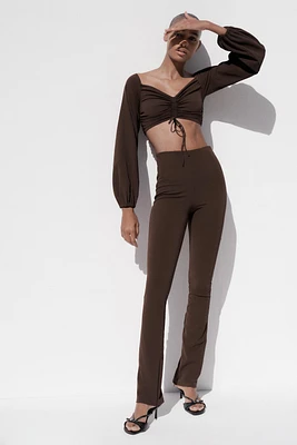 RUCHED STRETCH CROP TOP