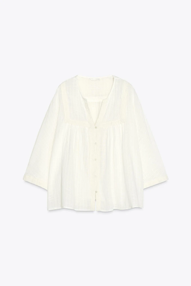 EMBROIDERED WIDE SLEEVE BLOUSE