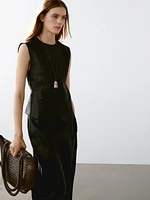 100% linen waistcoat with seam details and buckle