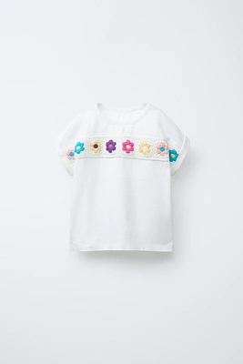 T-SHIRT FLEURS EN MAILLE CROCHET