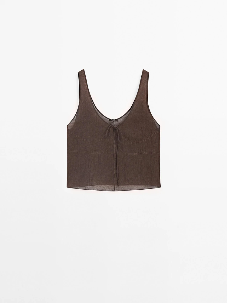 Lightweight top with ties