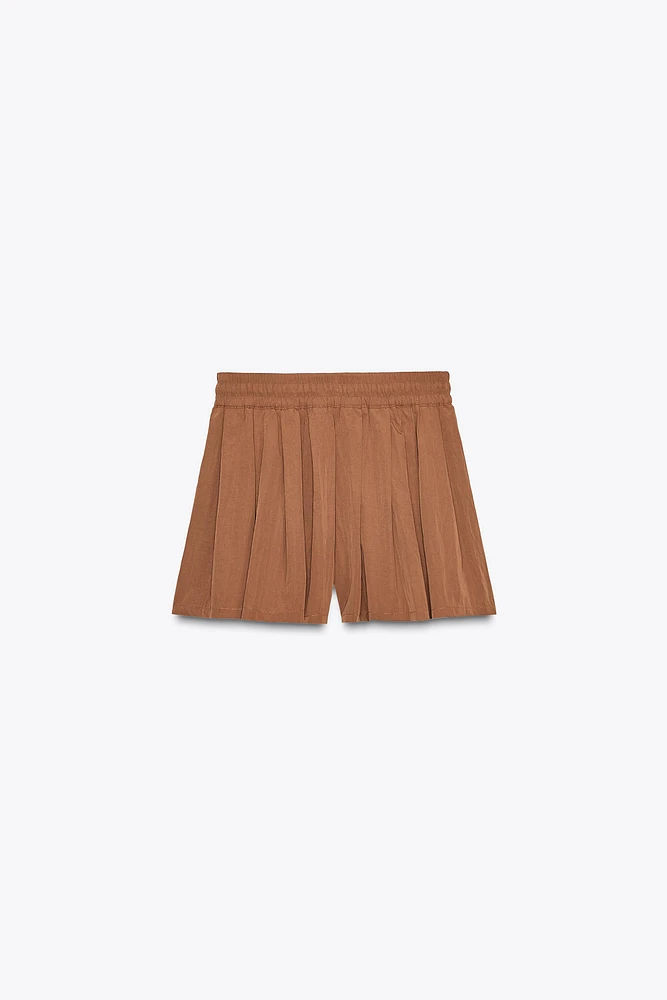 ELASTIC WAIST SHORTS