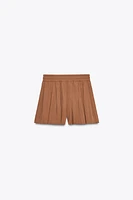 ELASTIC WAIST SHORTS