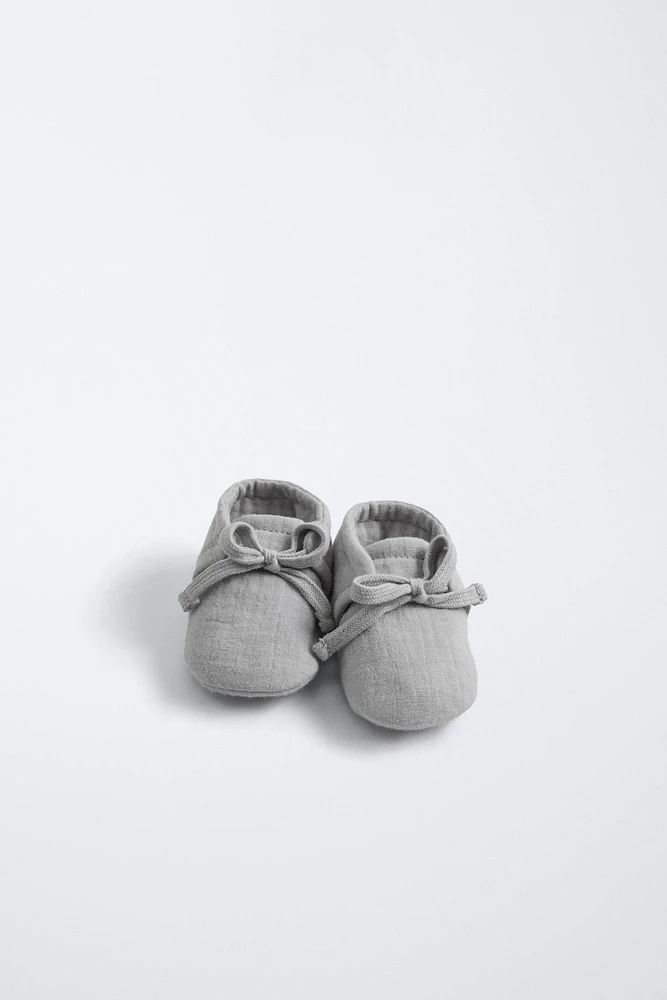 CHAUSSONS EN COTON