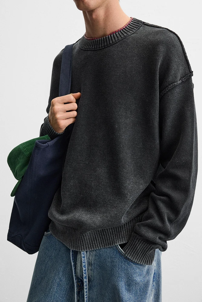 WASHED REVERSE EFFECT SWEATER
