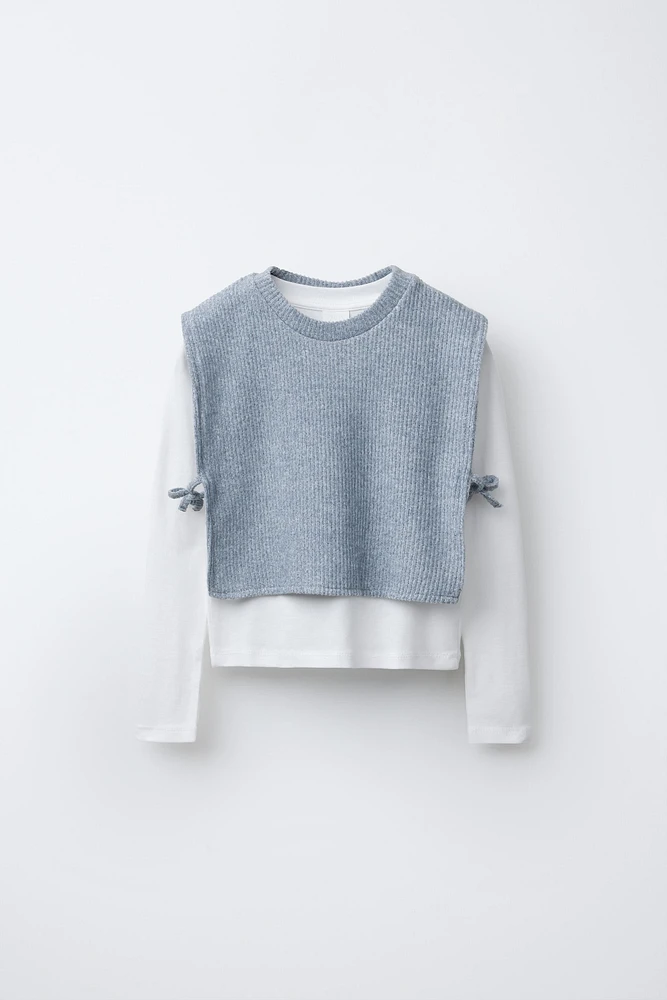 CONTRASTING KNIT TOP