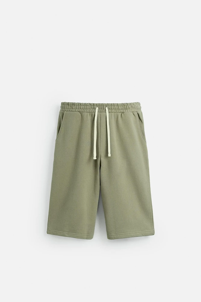 BERMUDA JOGGER COUPE OVERSIZE