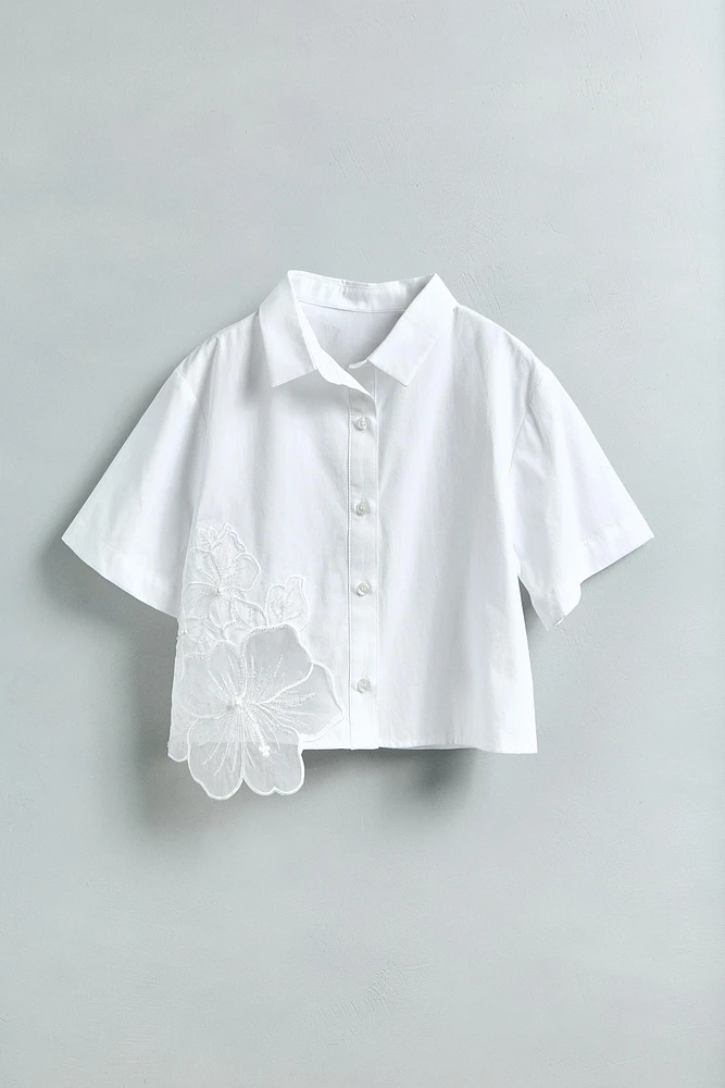 CHEMISE EN POPELINE À FLEUR BRILLANTE