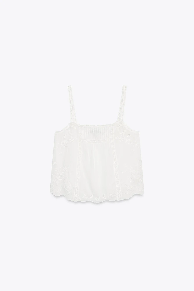 TOP BRODÉ FLEURS