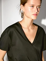 100% cotton V-neck T-shirt