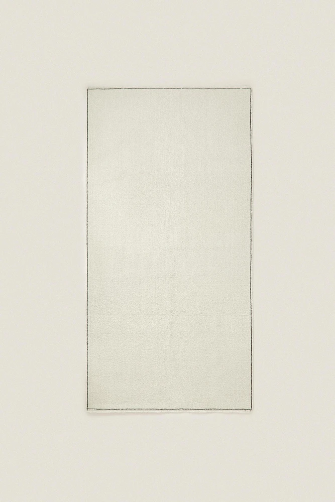 TAPIS RECTANGULAIRE LAINE BOUCLÉE