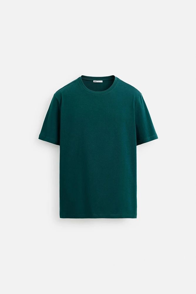 BASIC SLIM FIT T-SHIRT