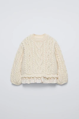 LACE TRIM KNIT SWEATER