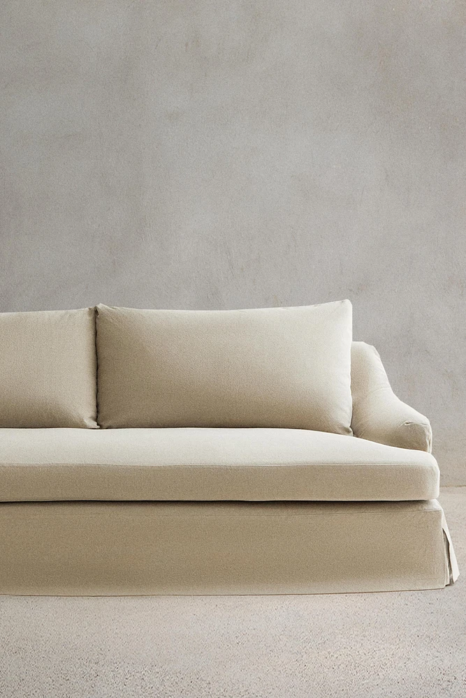COUCH 01