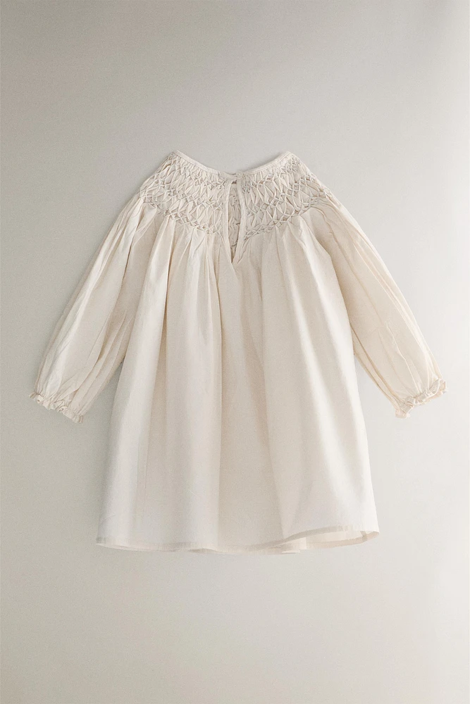 ROBE ENFANT NID D’ABEILLE