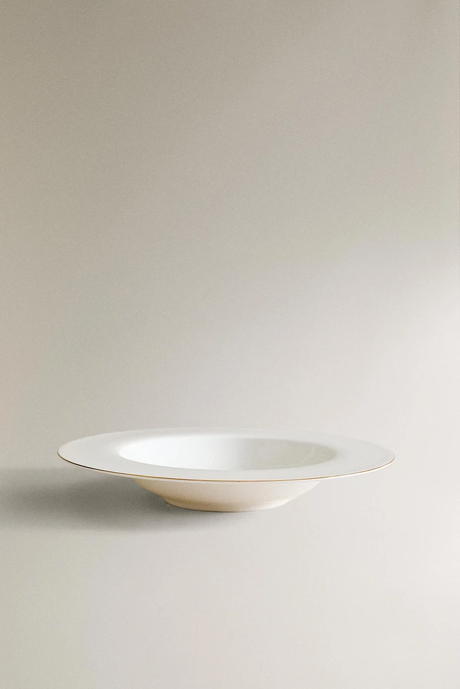 RIMMED BONE CHINA SOUP PLATE