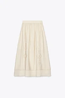 JUPE MIDI BRODERIES AJOURÉES